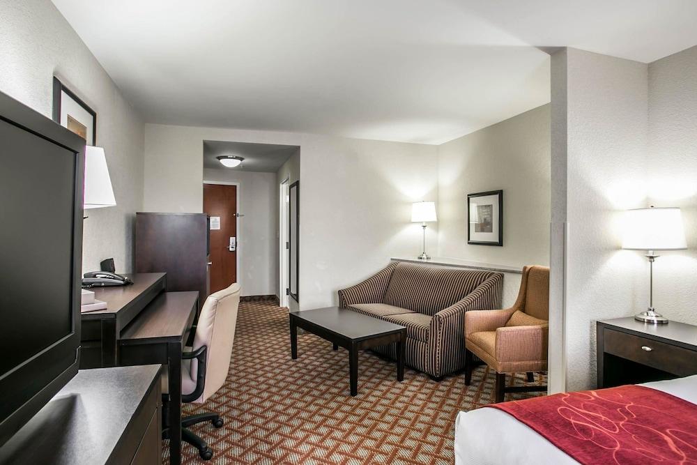คอมฟอร์ต สวีท โคลัมเบีย นอร์ทอีสต์ - ฟอร์ต แจ็กสัน Hotel ภายนอก รูปภาพ