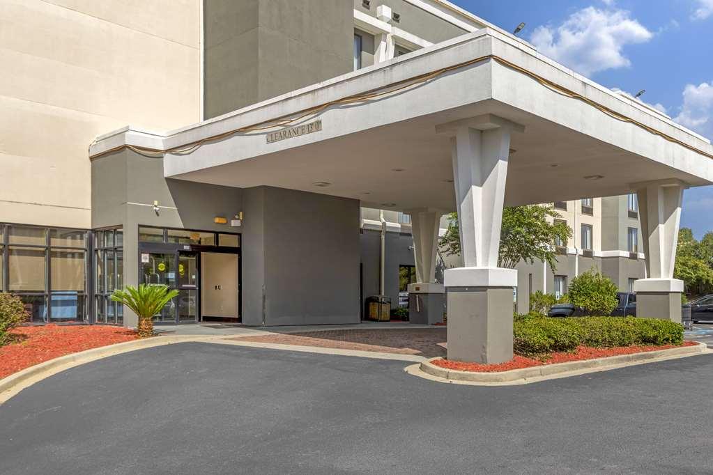 คอมฟอร์ต สวีท โคลัมเบีย นอร์ทอีสต์ - ฟอร์ต แจ็กสัน Hotel ภายนอก รูปภาพ